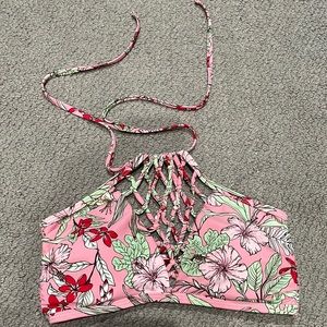New pink  bikini top